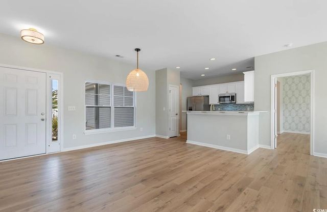 207 Cupola Dr., Longs, SC 29568