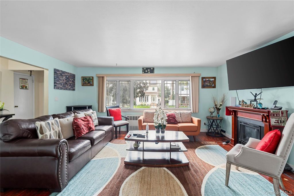 13945 227th Street, Laurelton, NY 11413 — photo 3