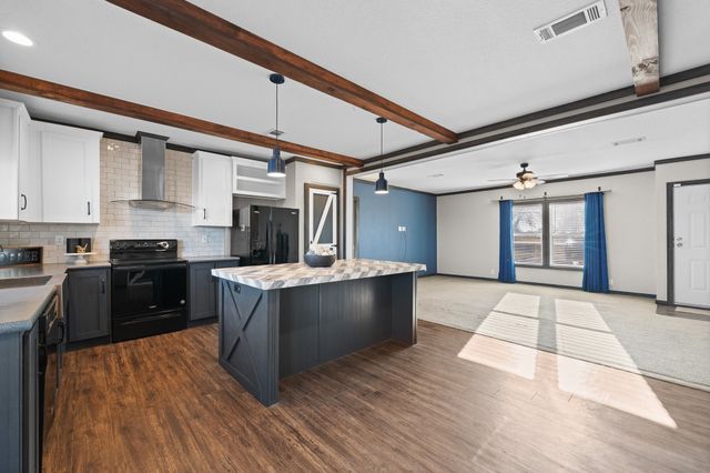 10217 County Road 418, Grandview, TX 76050