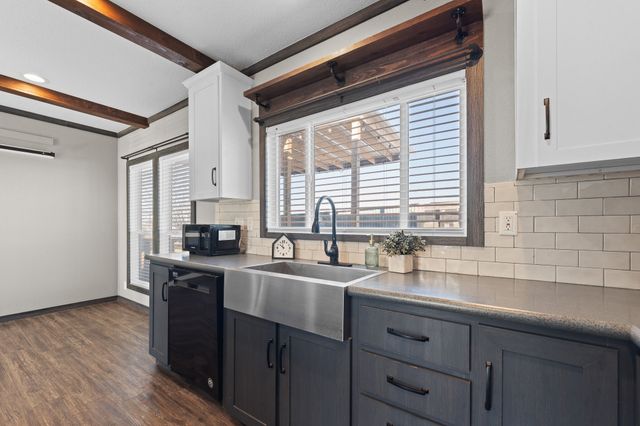 10217 County Road 418, Grandview, TX 76050