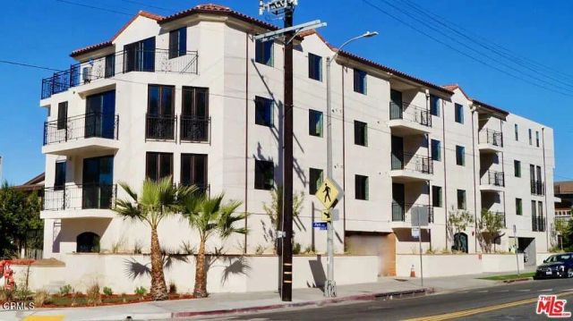 1111 Echo Park Avenue 303, Los Angeles, CA 90026