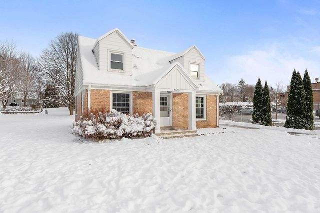 2900 S Root River PARKWAY, Milwaukee, WI 53227