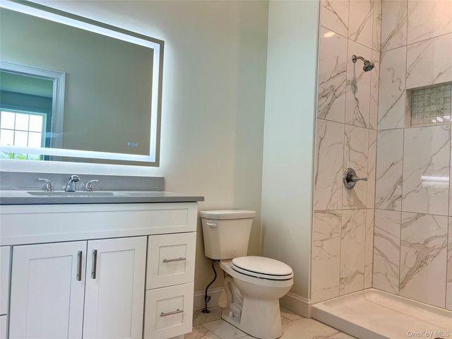 47 Dartmouth Drive, Poughkeepsie, NY 12603