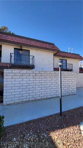 701 Bourbon Street G3, Pahrump, NV 89048