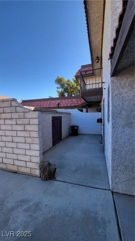 701 Bourbon Street G3, Pahrump, NV 89048