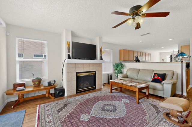 9209 Sundoro Place NW, Albuquerque, NM 87120