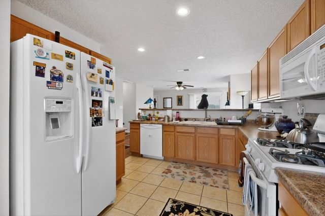 9209 Sundoro Place NW, Albuquerque, NM 87120