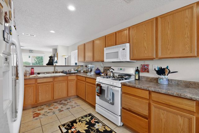 9209 Sundoro Place NW, Albuquerque, NM 87120