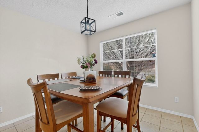 9209 Sundoro Place NW, Albuquerque, NM 87120