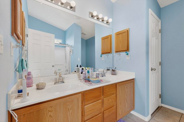 9209 Sundoro Place NW, Albuquerque, NM 87120