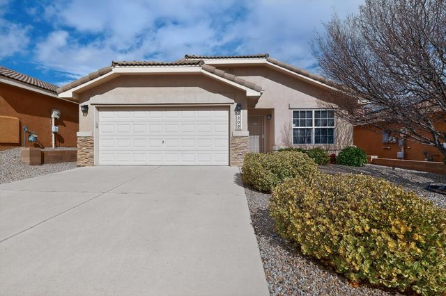 9209 Sundoro Place NW, Albuquerque, NM 87120