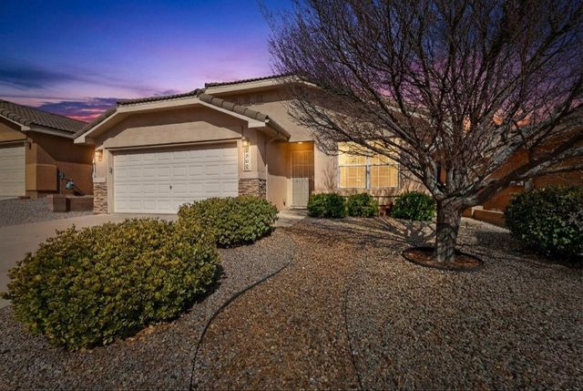 9209 Sundoro Place NW, Albuquerque, NM 87120