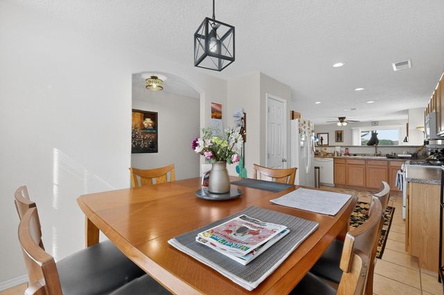 9209 Sundoro Place NW, Albuquerque, NM 87120