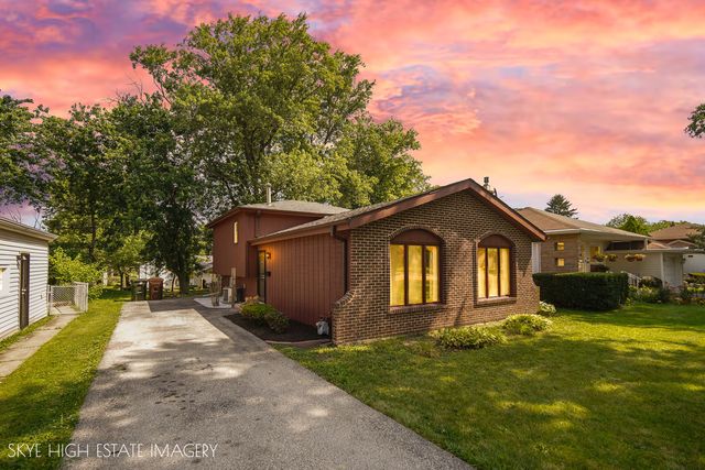 2816 Tennyson Place, Hazel Crest, IL 60429