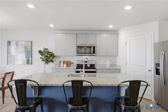 7661 Lovegrass Ter, New Kent, VA 23124