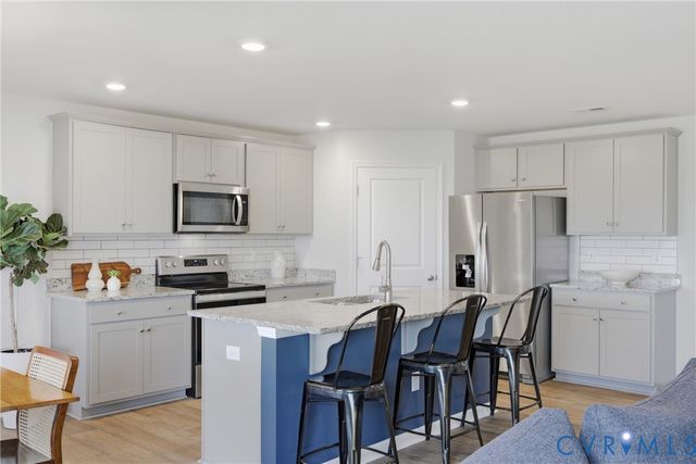 7661 Lovegrass Ter, New Kent, VA 23124