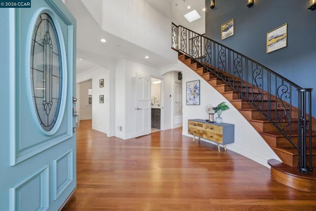 8 Millbrae Cir, Millbrae, CA 94030