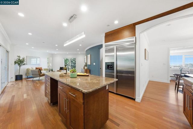 8 Millbrae Cir, Millbrae, CA 94030