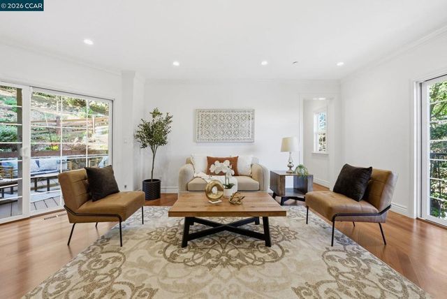 8 Millbrae Cir, Millbrae, CA 94030