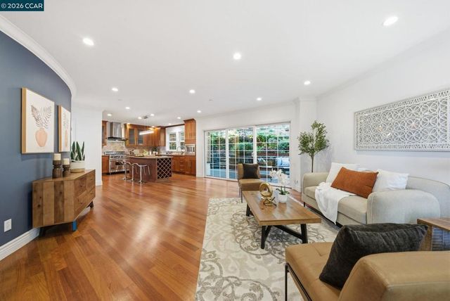 8 Millbrae Cir, Millbrae, CA 94030