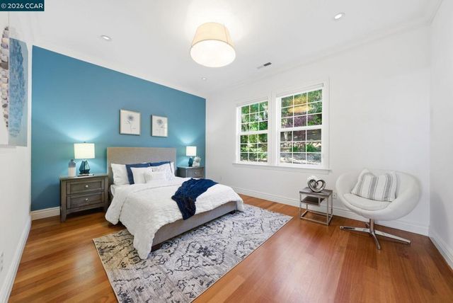 8 Millbrae Cir, Millbrae, CA 94030