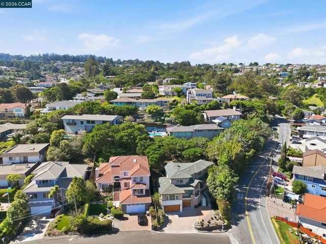 8 Millbrae Cir, Millbrae, CA 94030