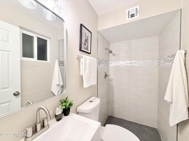 6815 E Mary Drive, Tucson, AZ 85730