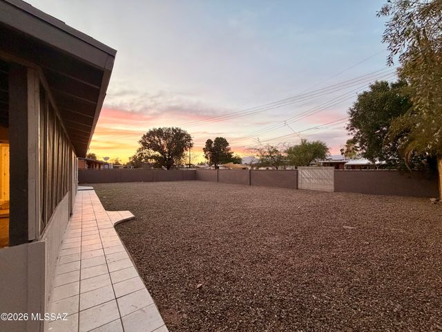 6815 E Mary Drive, Tucson, AZ 85730