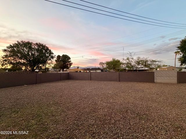 6815 E Mary Drive, Tucson, AZ 85730