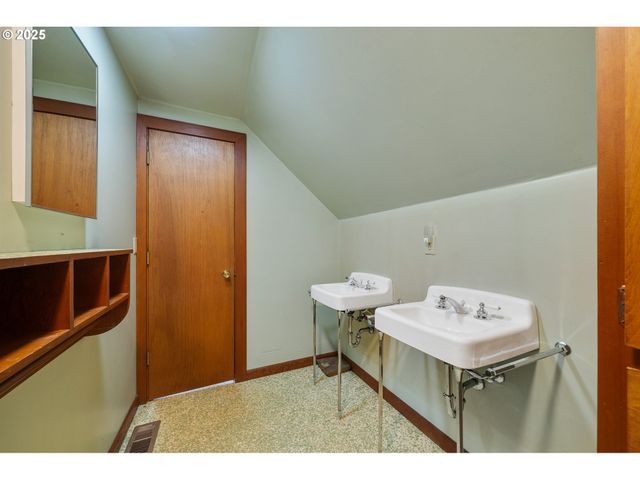 42280 Nw BANKS Rd, Banks, OR 97106