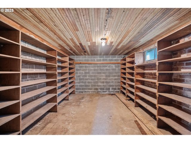 42280 Nw BANKS Rd, Banks, OR 97106