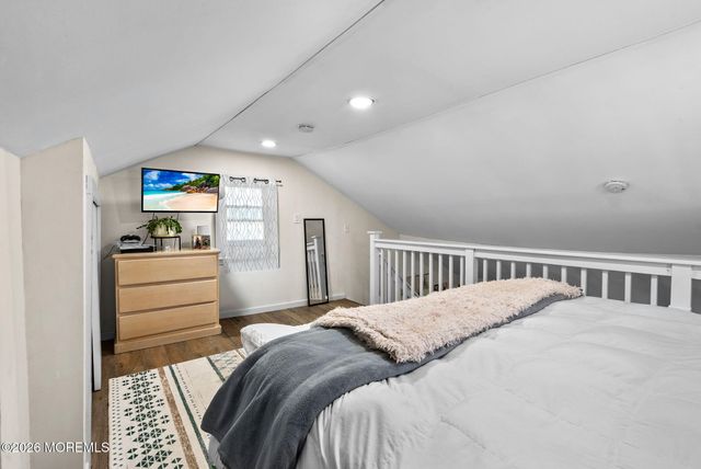 89 Washington Avenue, Highlands, NJ 07732