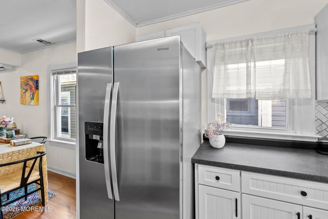 89 Washington Avenue, Highlands, NJ 07732