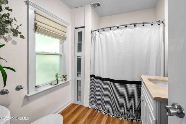 89 Washington Avenue, Highlands, NJ 07732