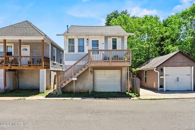 89 Washington Avenue, Highlands, NJ 07732