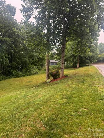 000 Meadow Glen Drive 115, Troutman, NC 28166