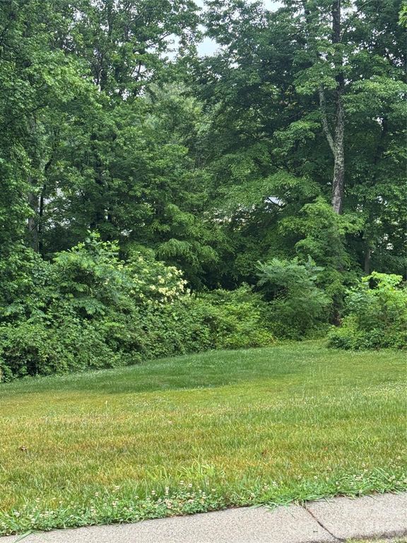 000 Meadow Glen Drive 115, Troutman, NC 28166
