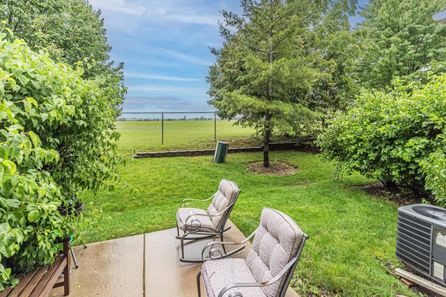 1011 N South Elgin Boulevard, South Elgin, IL 60177