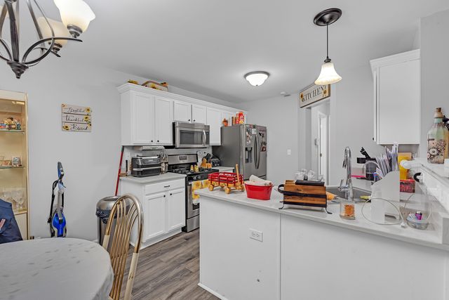 1011 N South Elgin Boulevard, South Elgin, IL 60177