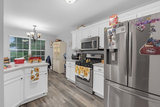 1011 N South Elgin Boulevard, South Elgin, IL 60177