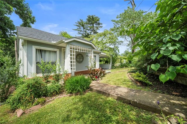 507 E Walnut Street, Rogers, AR 72756