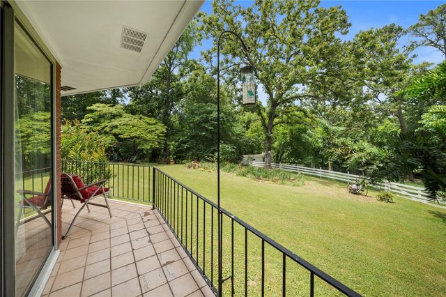 507 E Walnut Street, Rogers, AR 72756