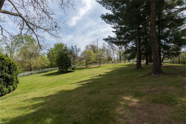 507 E Walnut Street, Rogers, AR 72756