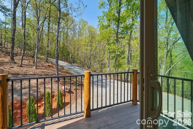153 Chetan Way, Lake Lure, NC 28746