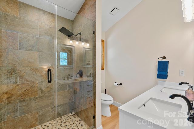 153 Chetan Way, Lake Lure, NC 28746