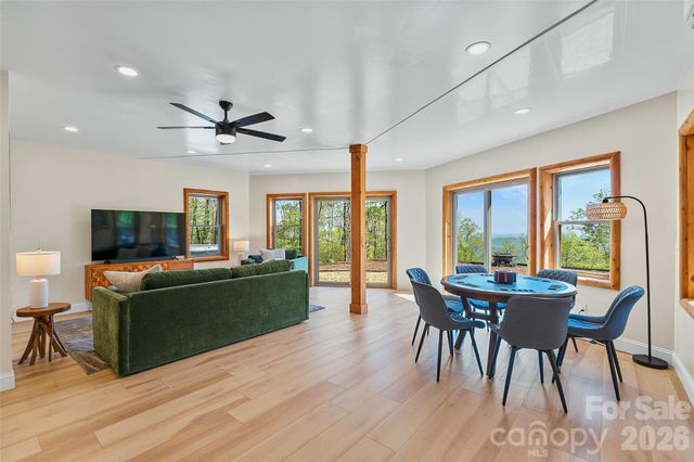 153 Chetan Way, Lake Lure, NC 28746