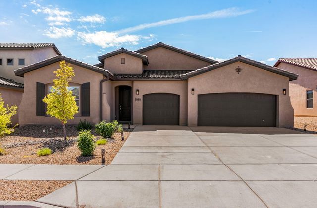 3888 Kodiak Road NE, Rio Rancho, NM 87144