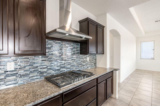3888 Kodiak Road NE, Rio Rancho, NM 87144