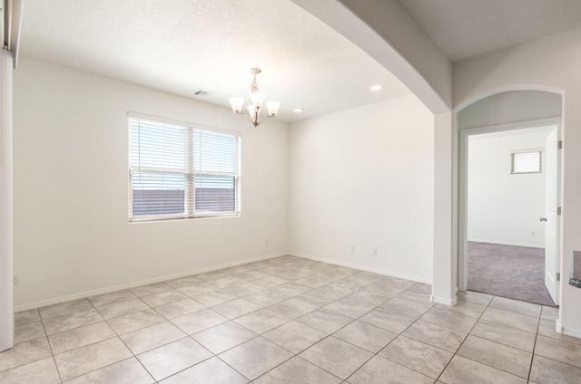 3888 Kodiak Road NE, Rio Rancho, NM 87144
