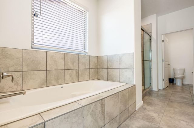 3888 Kodiak Road NE, Rio Rancho, NM 87144